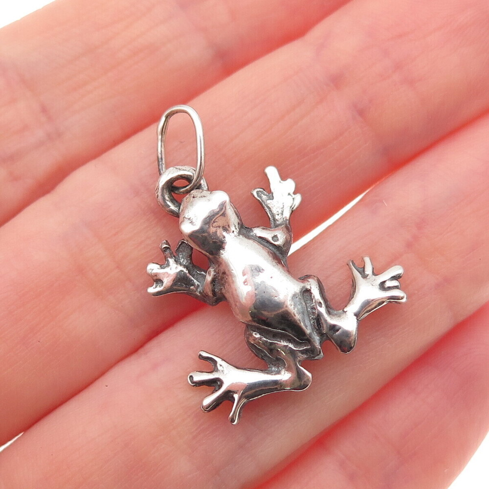 925 Sterling Silver Vintage Frog For Good Luck Oxidized 3D Charm Pendant